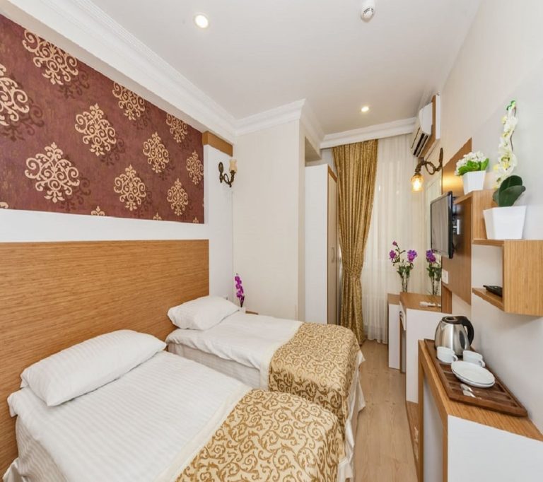 Volo + Hotel Napoli - Istanbul - Raimond Hotel da 391.09€