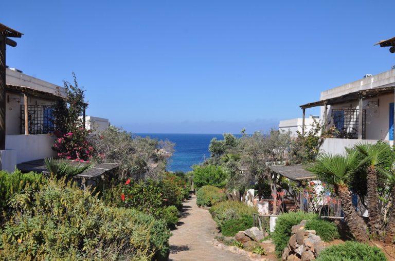 Volo + Hotel Milano - Marettimo - Marettimo Residence da 325.62€