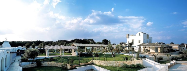 Volo + Hotel Milano - Martina Franca - Masseria Chiancone Torricella da 155.28€