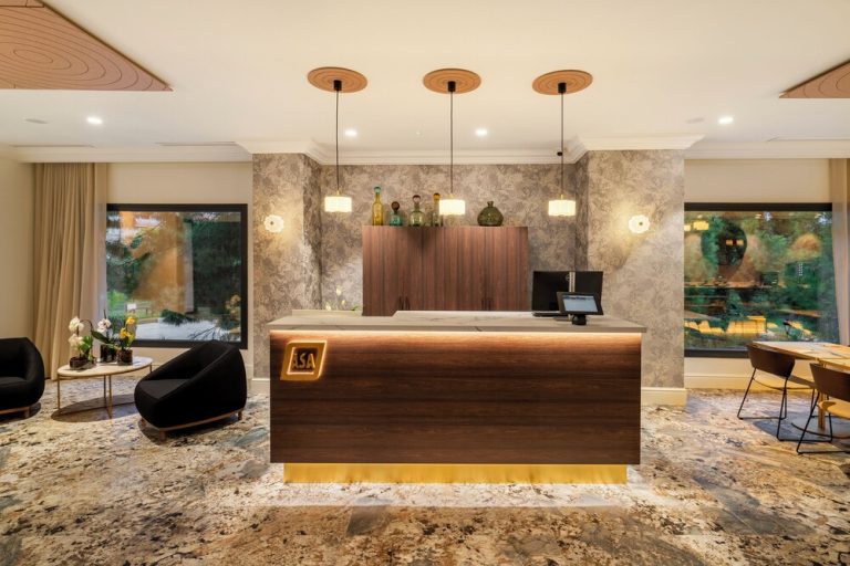 Volo + Hotel Milano - Murcia - ASA Molina Plaza da 178.56€