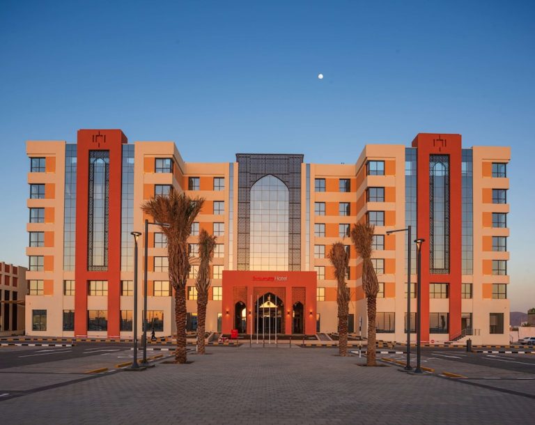 Volo + Hotel Milano - Nizwa - IntercityHotel Nizwa da 817.15€
