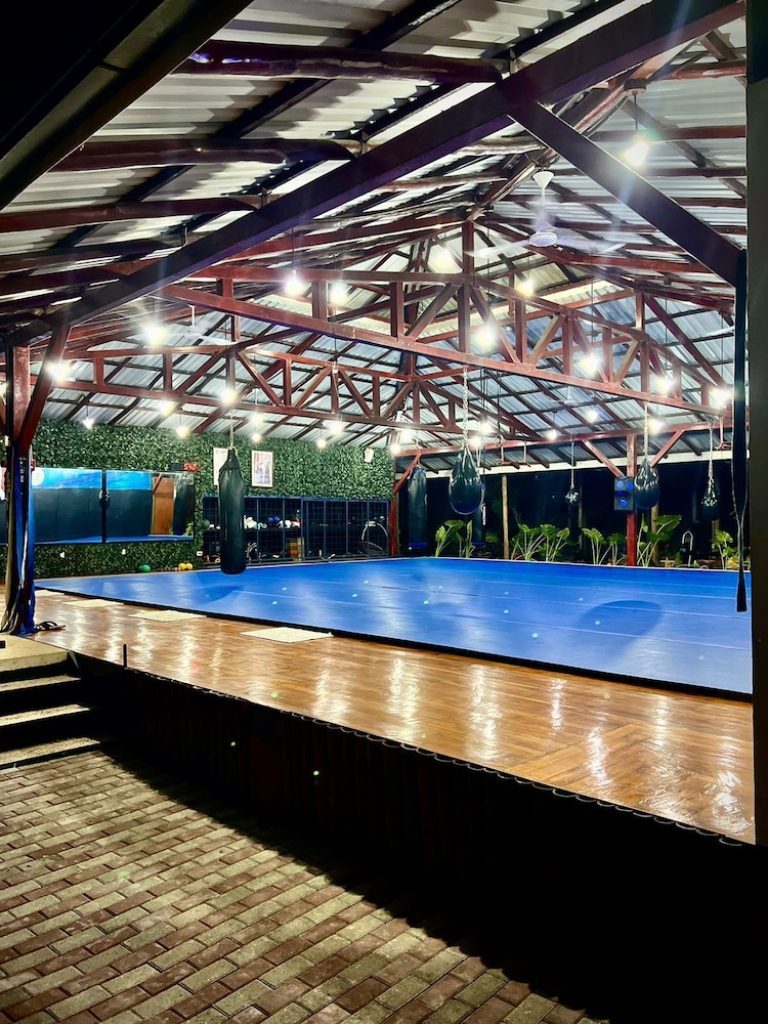 Volo + Hotel Milano - Nosara - Jungles Edge Hotel, Jiu Jitsu, Muay Thai Retreat Center da 2085€