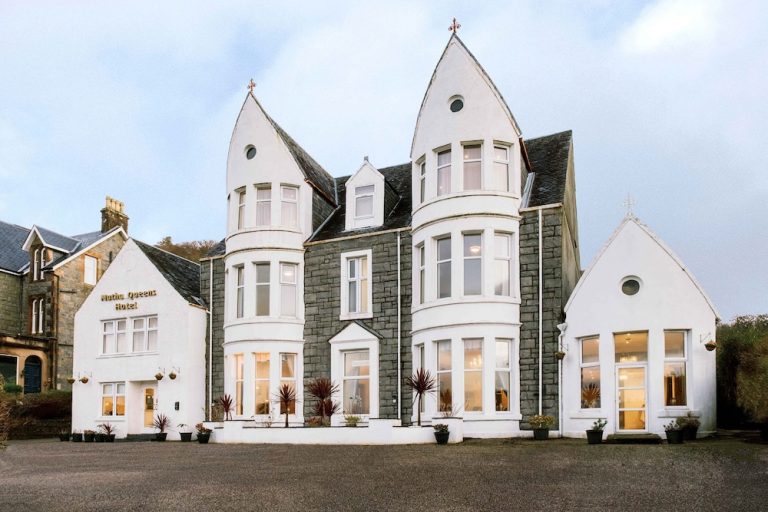 Volo + Hotel Milano - Oban - Muthu Queens Hotel, Oban da 150.18€
