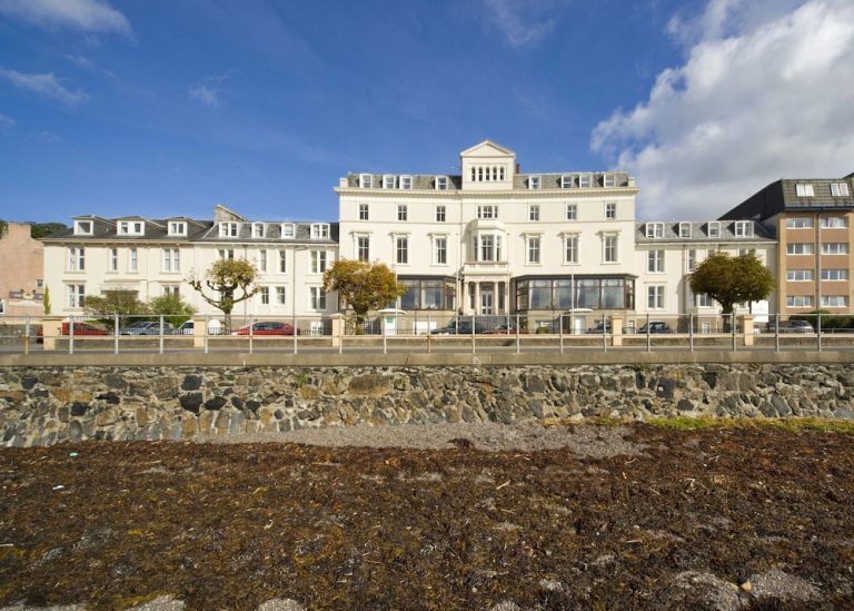 Volo + Hotel Napoli - Oban - The Great Western Hotel da 663.52€