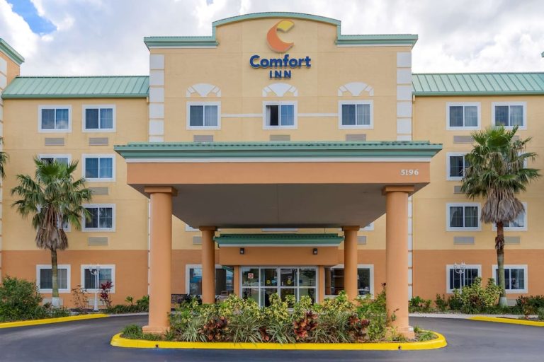 Volo + Hotel Milano - Orlando (FL) - Comfort Inn Kissimmee-Lake Buena Vista South da 947.66€