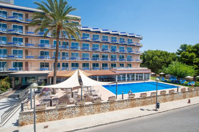 Volo + Hotel Milano - Palma di Maiorca - NURA Boreal da 158.82€
