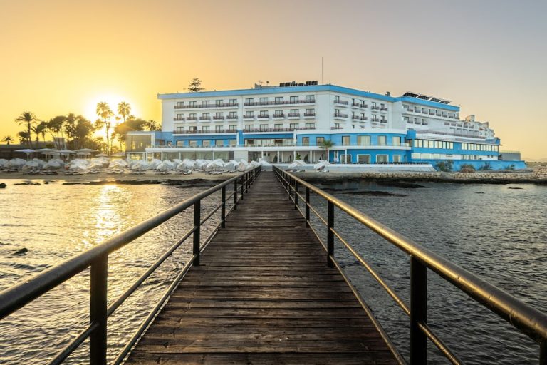 Volo + Hotel Milano - Paralimni - Arkin Palm Beach Hotel da 1493.27€