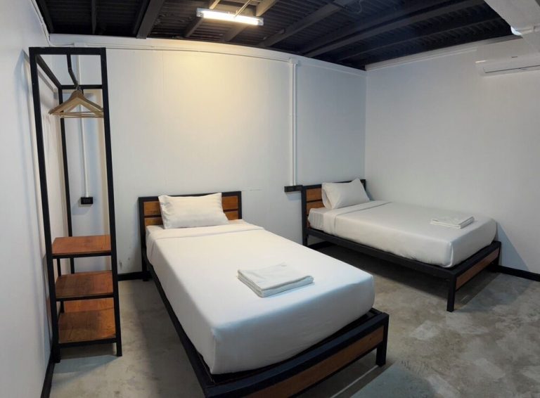 Volo + Hotel Napoli - Pattaya - Sleep Owl Jomtien da 810.95€