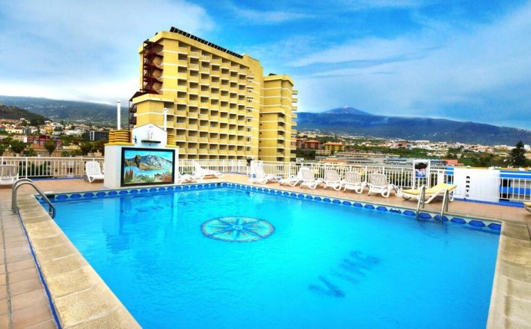 Volo + Hotel Milano - Puerto de la Cruz - Skyview Hotel by LIVVO da 266.45€