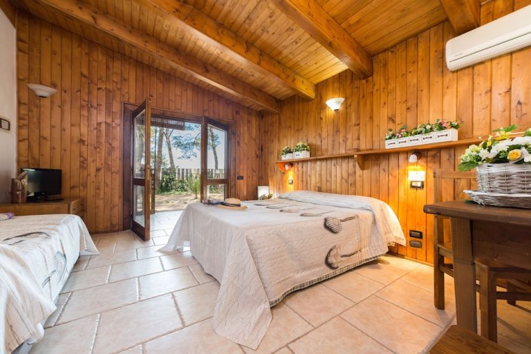Volo + Hotel Milano - Pulsano - Tenuta del Barco WineRestaurant and Hospitality da 287.72€