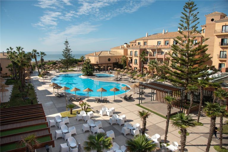 Volo + Hotel Milano - Punta Umbria - Barcelo Punta Umbria Mar da 925.25€