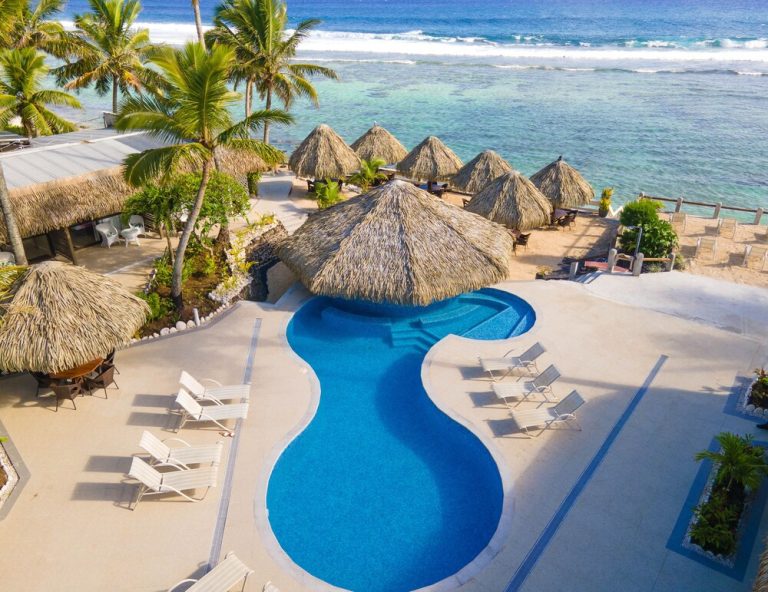 Volo + Hotel Milano - Rarotonga - Club Raro Resort - Adults Only da 3561.86€