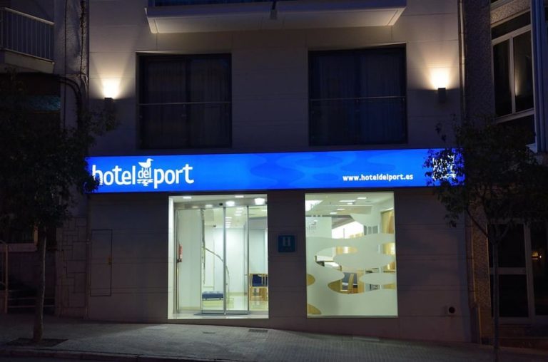 Volo + Hotel Napoli - Sant Carles de la Ràpita - Hotel del Port da 277.37€