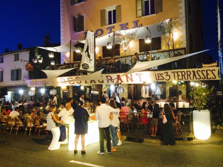 Volo + Hotel Milano - Sari-Solenzara - Hôtel Les 3 Terrasses da 497.75€