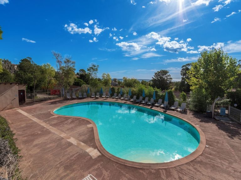 Volo + Hotel Milano - Sari-Solenzara - Vacancéole - Résidence Lisa Maria da 593.7€