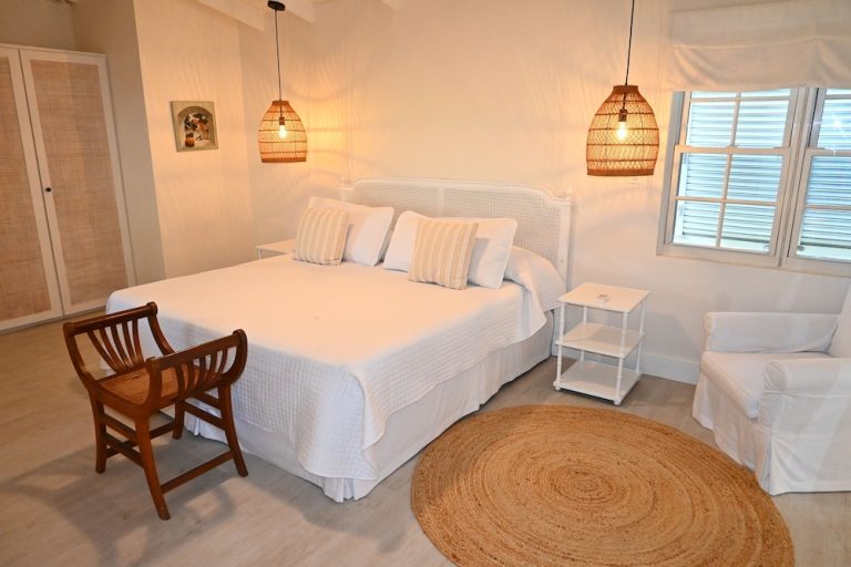 Volo + Hotel Milano - Speightstown - Little Good Harbour da 3556.44€