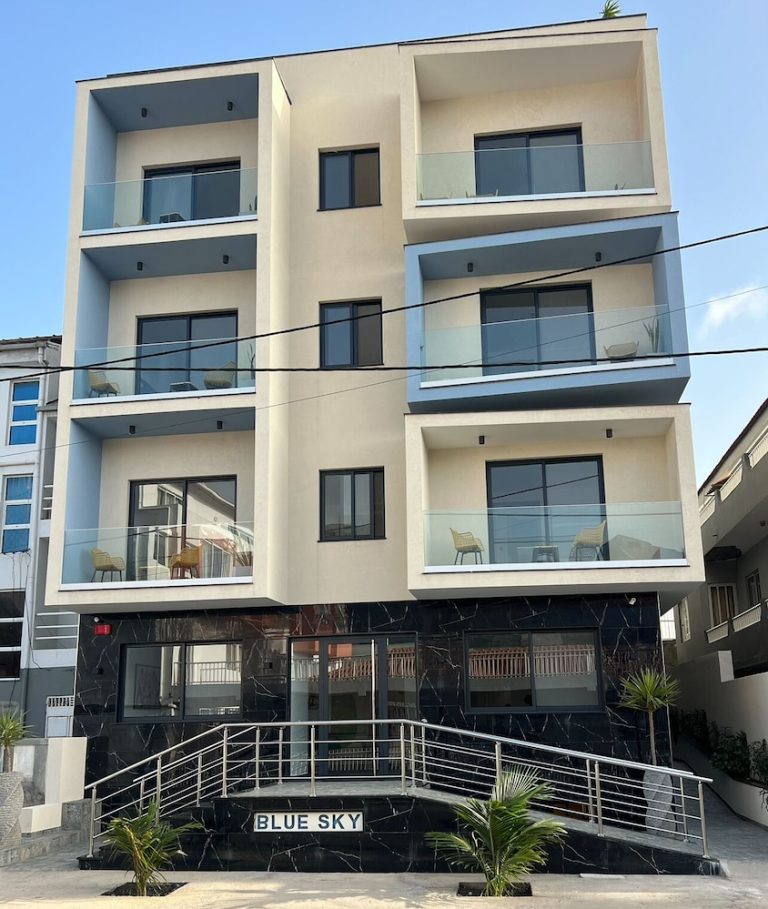 Volo + Hotel Milano - Tarrafal, Isola di Santiago - Hôtel Blue Sky da 843.56€