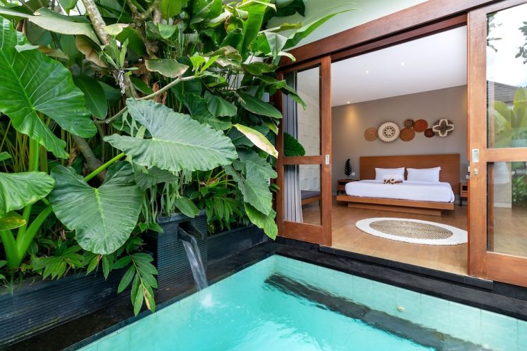 Volo + Hotel Napoli - Canggu - Annupuri Villas Bali da 2081.83€