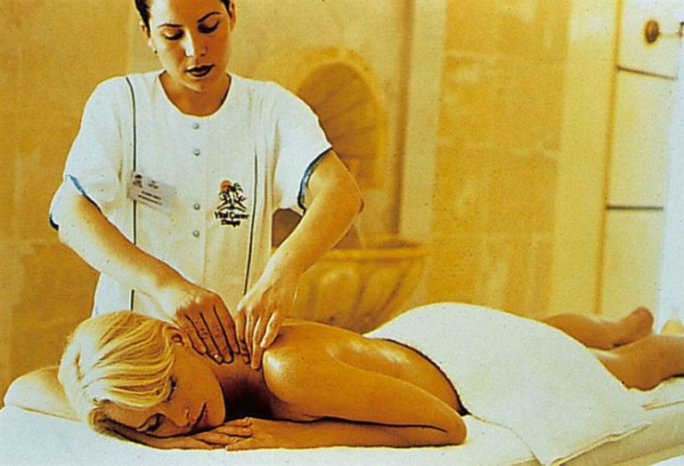 Volo + Hotel Napoli - Mahdia - Caribbean World Mahdia da 748.92€