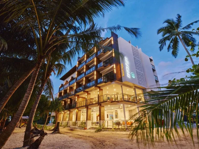 BEACH HOTEL DHIGURAH 3* (ATOLLO DI ARI) a Maldive, Maldive: Soggiorno+Volo+Trasferimento - 8 notti da 2992€